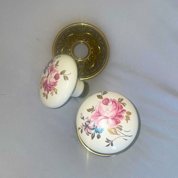 Ceramic Dummy Doorknobs - Picture 1 of 4